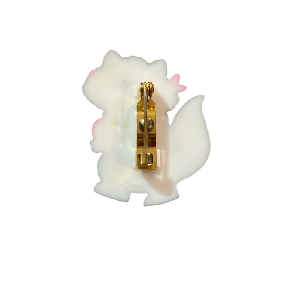 Vintage Hallmark Valentine Raccoon Bandit Lapel Pin Brooch Signed Hallmark Heart - Picture 2 of 3